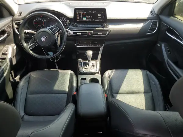 KNDETCA21M7156611 2021 KIA SELTOS - Image 8