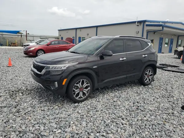 KNDETCA21N7254166 2022 KIA SELTOS - Image 1