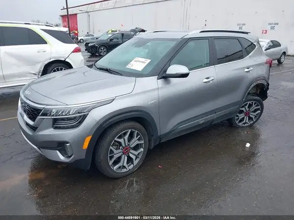 KNDETCA21N7343784 2022 KIA SELTOS - Image 2
