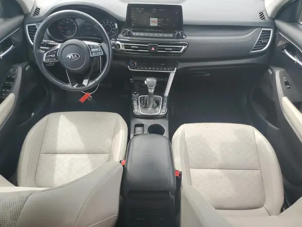 KNDETCA22M7044920 2021 KIA SELTOS - Image 8