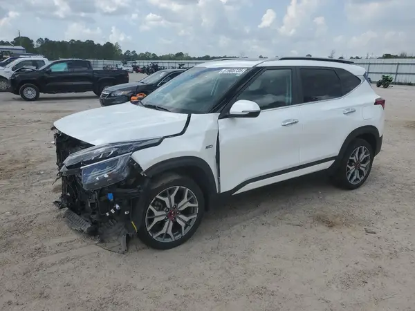 KNDETCA22M7082096 2021 KIA SELTOS - Image 1