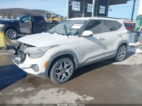 KNDETCA22M7151613 2021 KIA SELTOS - Image 2
