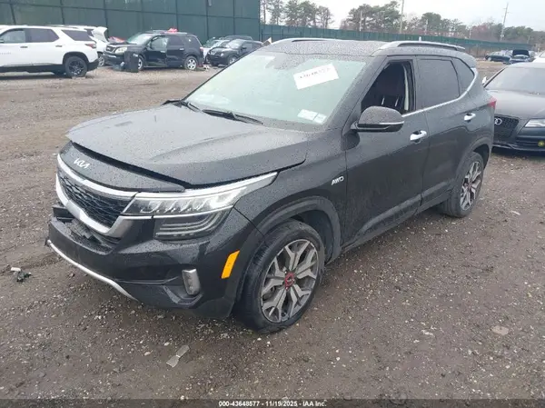 KNDETCA22N7273342 2022 KIA SELTOS - Image 2