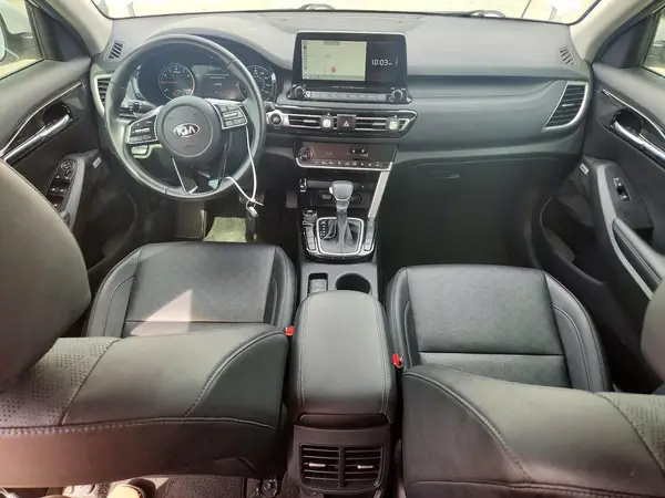 KNDETCA23M7128731 2021 KIA SELTOS - Image 8