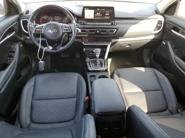 KNDETCA23M7174706 2021 KIA SELTOS - Image 8