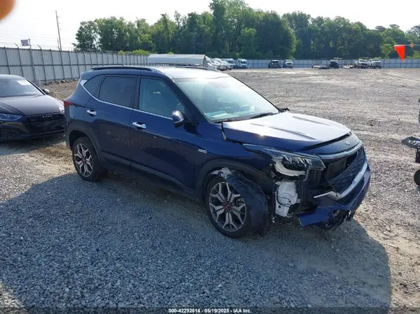 KNDETCA23M7203251 2021 KIA SELTOS - Image 1