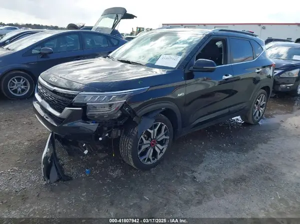 KNDETCA23N7301181 2022 KIA SELTOS - Image 2