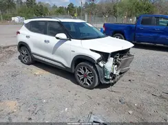 KNDETCA23N7318286 2022 KIA SELTOS