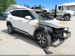 KNDETCA24M7074890 2021 KIA SELTOS
