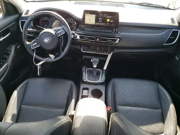 KNDETCA24M7088174 2021 KIA SELTOS - Image 8