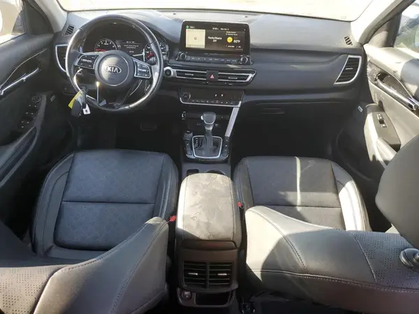 KNDETCA24M7108603 2021 KIA SELTOS - Image 8