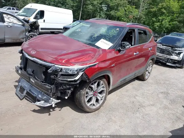 KNDETCA24M7115518 2021 KIA SELTOS - Image 2
