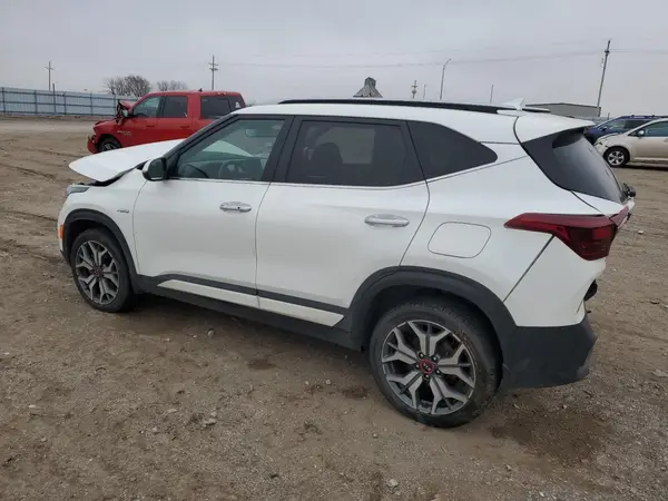 KNDETCA24M7158515 2021 KIA SELTOS - Image 2