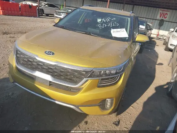 KNDETCA24M7218034 2021 KIA SELTOS - Image 2