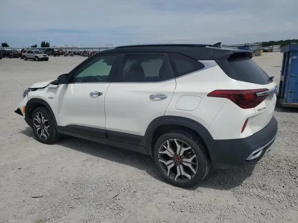 KNDETCA24N7256087 2022 KIA SELTOS - Image 2