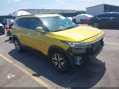KNDETCA24N7277683 2022 KIA SELTOS
