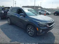 KNDETCA24P7356516 2023 KIA SELTOS