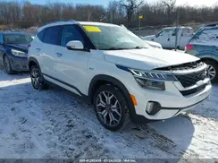 KNDETCA25M7175033 2021 KIA SELTOS