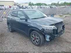 KNDETCA25P7354256 2023 KIA SELTOS