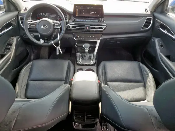 KNDETCA26M7041633 2021 KIA SELTOS - Image 8