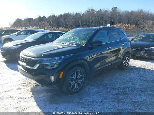 KNDETCA26M7135527 2021 KIA SELTOS - Image 2