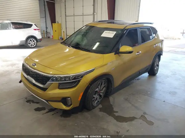 KNDETCA26M7179379 2021 KIA SELTOS - Image 2