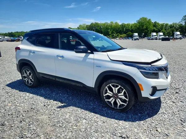 2023 KIA SELTOS COPART lot 52297226 auction photo 4
