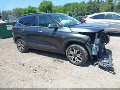 KNDETCA27M7085382 2021 KIA SELTOS