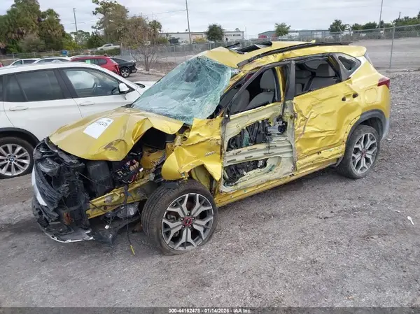 KNDETCA27M7158024 2021 KIA SELTOS - Image 2