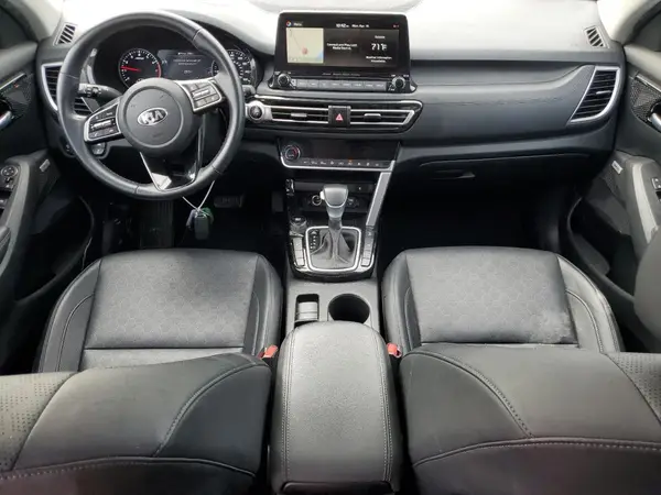 KNDETCA27M7184817 2021 KIA SELTOS - Image 8