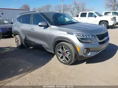 KNDETCA27M7186695 2021 KIA SELTOS