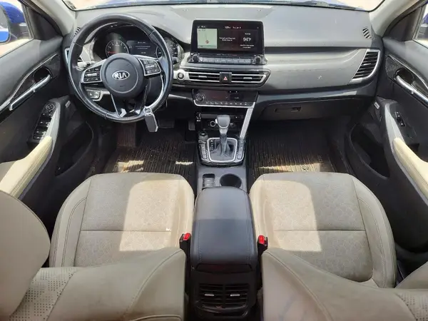 KNDETCA28M7111990 2021 KIA SELTOS - Image 8
