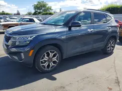 KNDETCA28M7138848 2021 KIA SELTOS