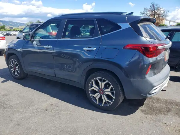 KNDETCA28M7138848 2021 KIA SELTOS - Image 2