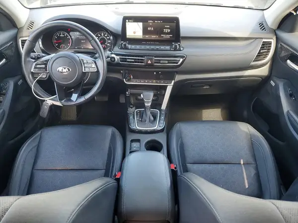 KNDETCA28M7138848 2021 KIA SELTOS - Image 8