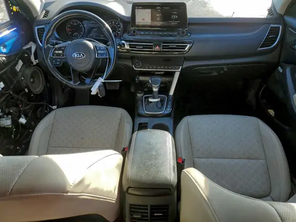 KNDETCA28M7163670 2021 KIA SELTOS - Image 8