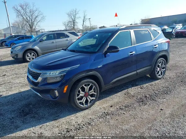 KNDETCA28M7209417 2021 KIA SELTOS - Image 2