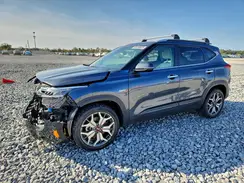 KNDETCA29M7058748 2021 KIA SELTOS