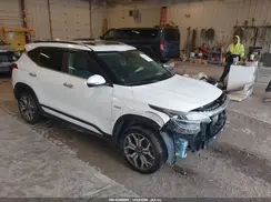 KNDETCA29M7127504 2021 KIA SELTOS