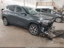 KNDETCA29M7138048 2021 KIA SELTOS