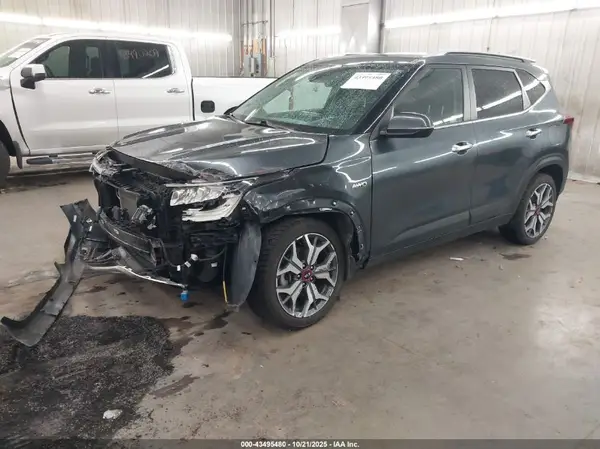 KNDETCA29M7138048 2021 KIA SELTOS - Image 2