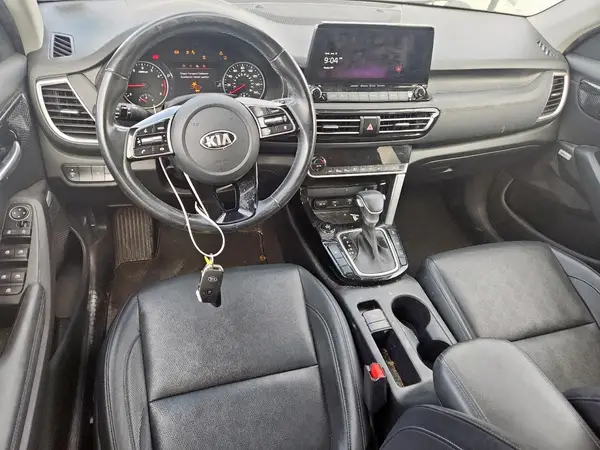 KNDETCA29M7187332 2021 KIA SELTOS - Image 8