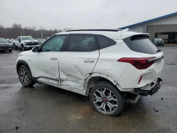 KNDETCA29M7219096 2021 KIA SELTOS - Image 2
