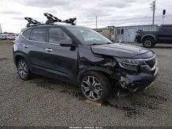 KNDETCA2XM7125129 2021 KIA SELTOS