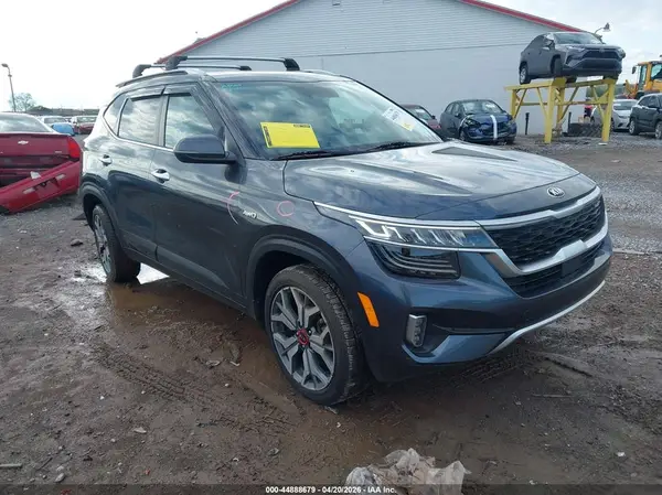 KNDETCA2XM7131903 2021 KIA SELTOS - Image 1
