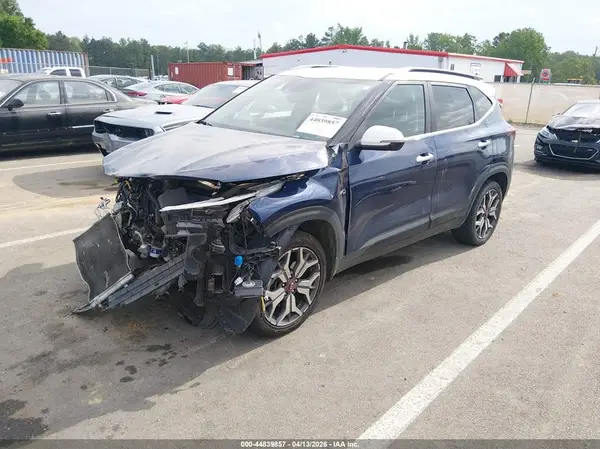 KNDETCA2XM7170488 2021 KIA SELTOS - Image 2