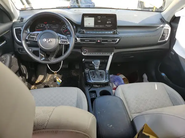 KNDETCA2XM7186531 2021 KIA SELTOS - Image 8