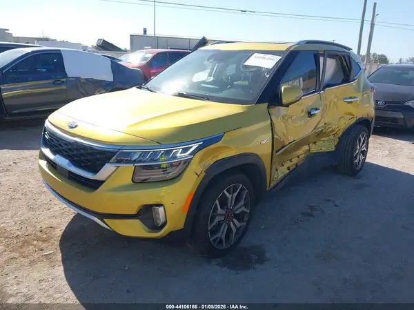 KNDETCA2XM7189512 2021 KIA SELTOS - Image 2