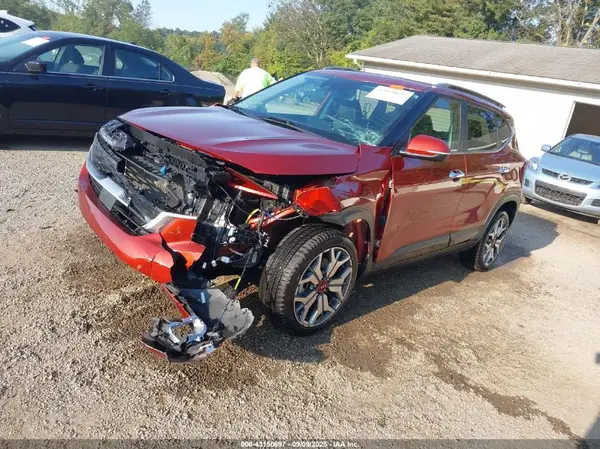 KNDETCA2XM7219334 2021 KIA SELTOS - Image 2