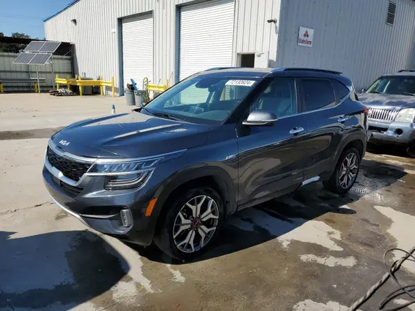 KNDETCA2XN7265148 2022 KIA SELTOS - Image 1